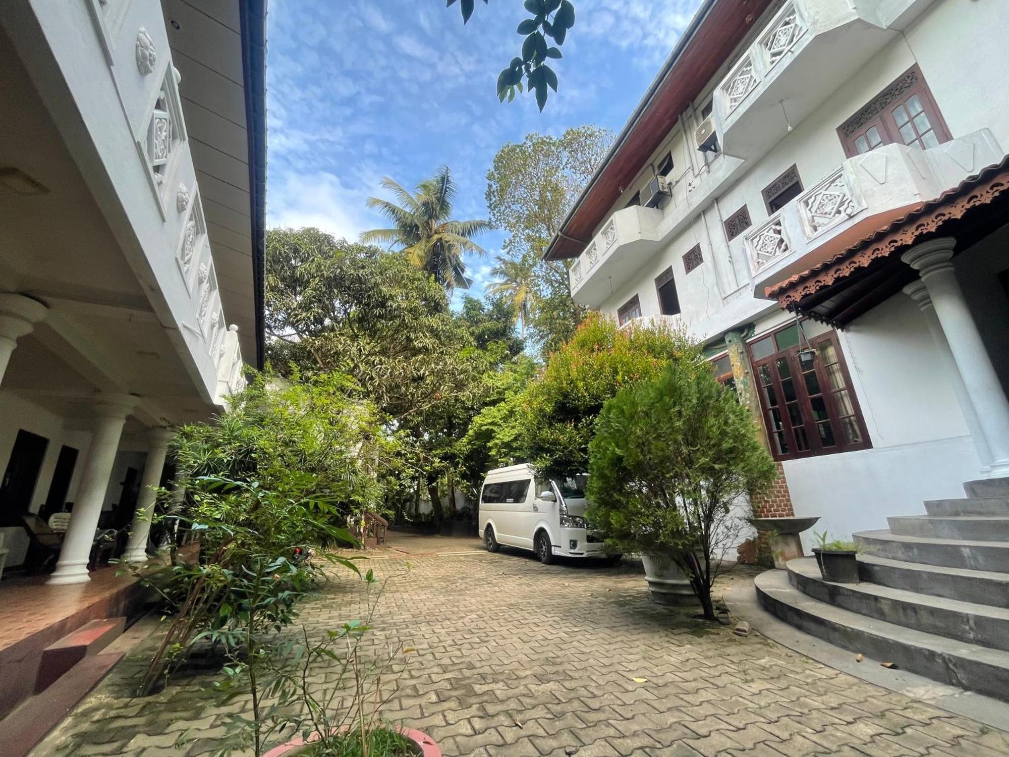 Serendipity Beach Unawatuna Kültér fotó